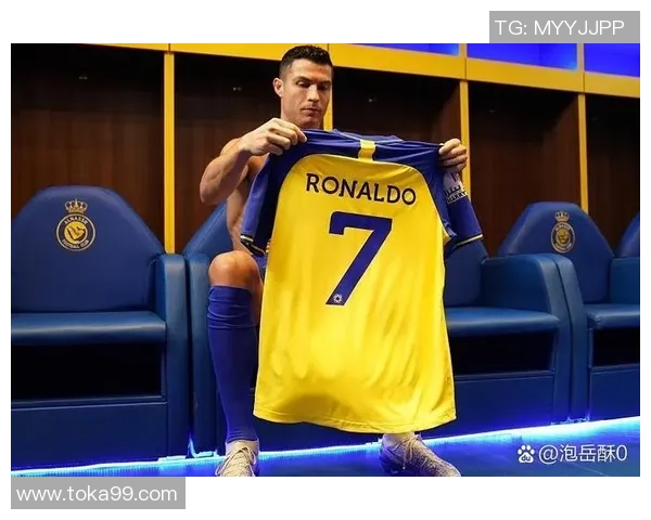 身披42号球衣的足球球星独特故事与传奇经历解析